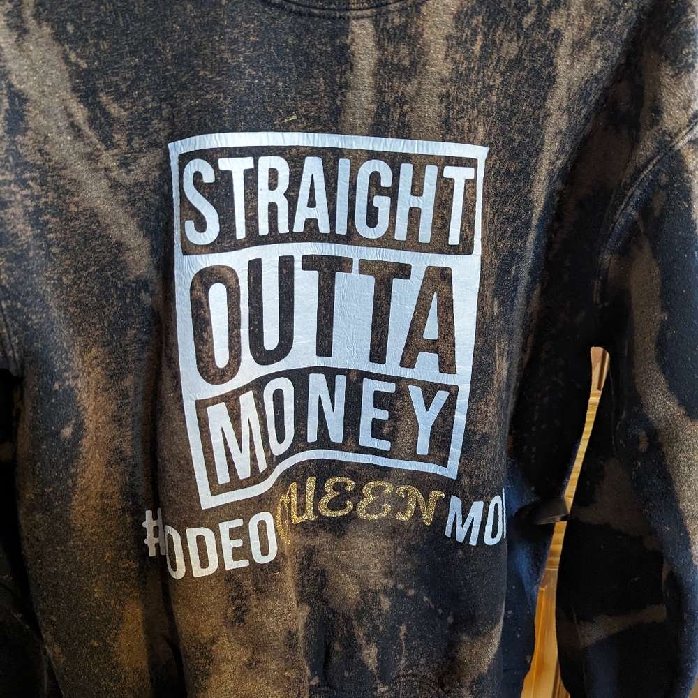 Mom seeatshirt
